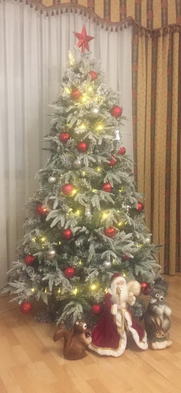 Продам искусственную елку