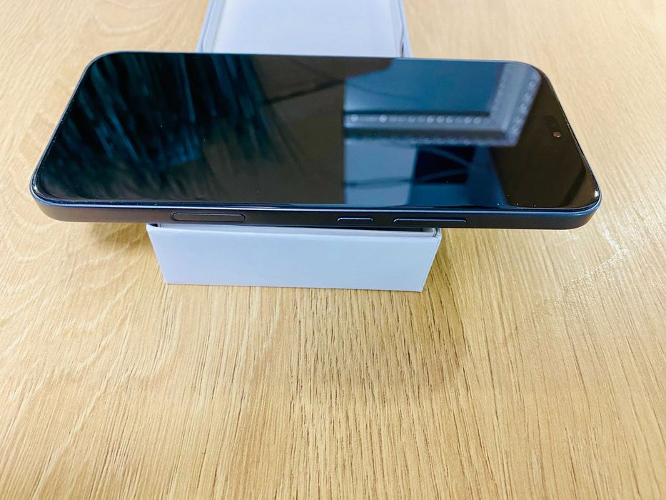 ЧИСТО НОВ !!! HONOR 400 Lite, 8GB RAM, 256GB, Velvet Black