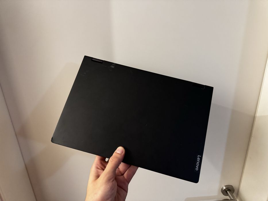 Laptop Lenovo 2 in 1 - i5 gen 8, 8GB Ram, M2 512GB, Touchscreen