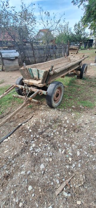 Căruță De vanzare