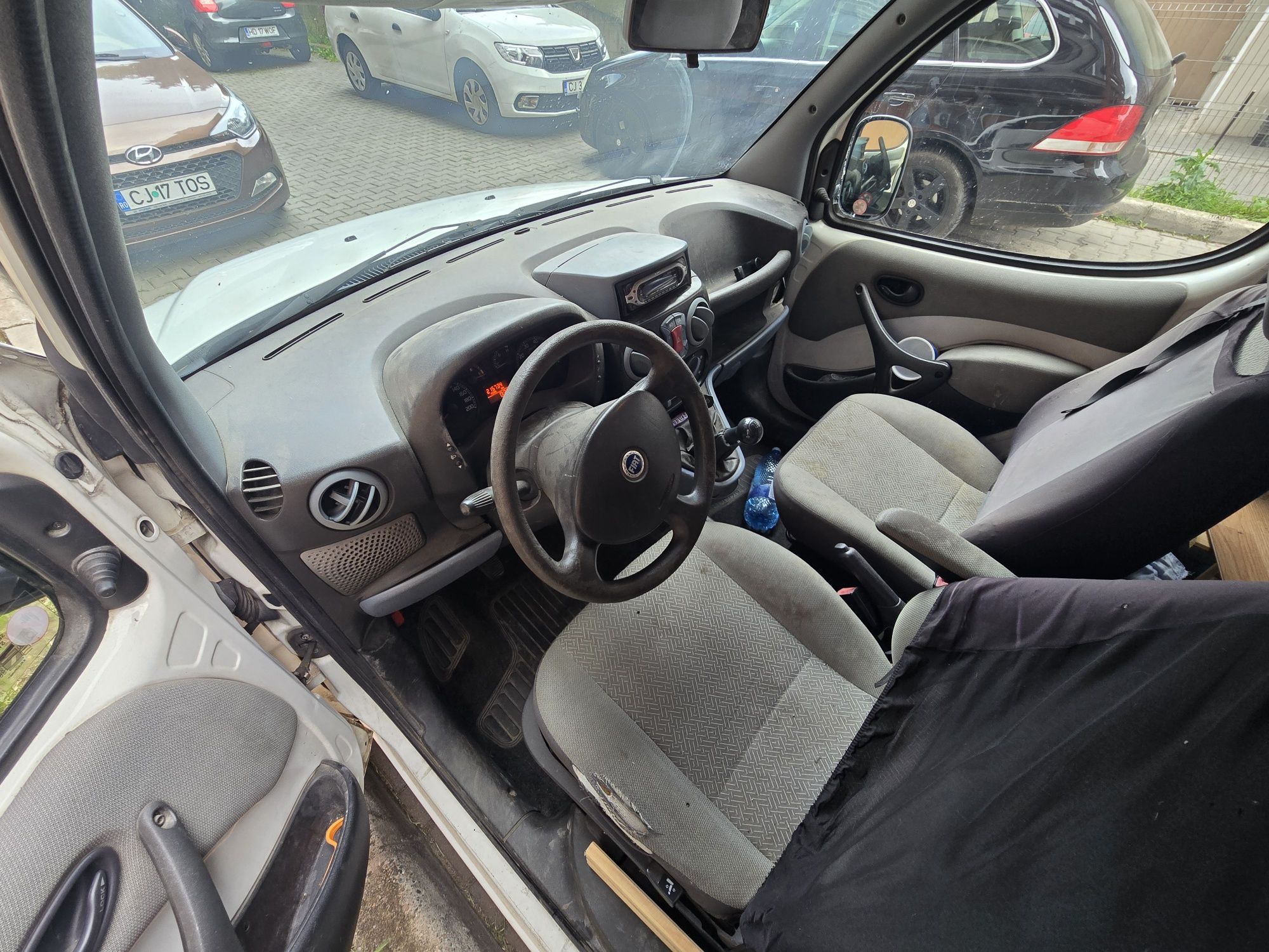 Vand fiat doblo - cu defecte - functionala, asigurare + itp valabil.