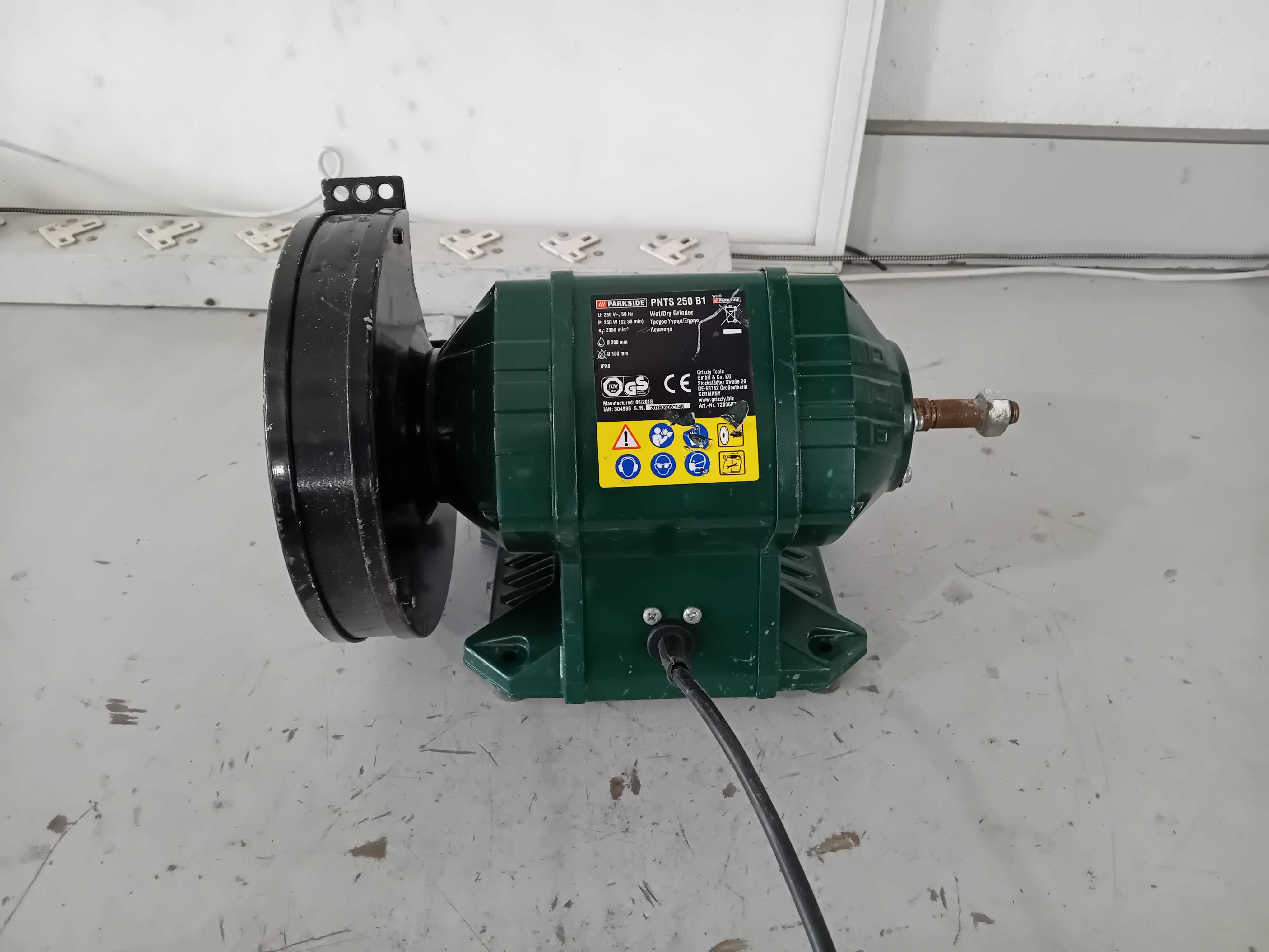 Шмиргел - Parkside 250 W
