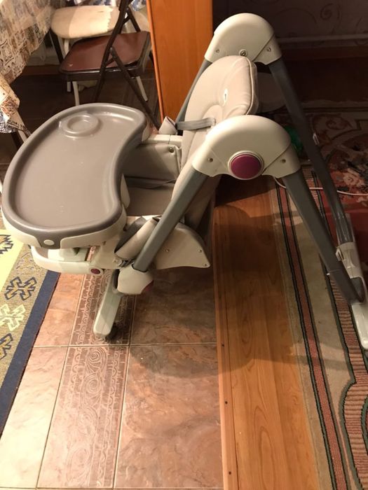 Продам стульчик для кормление