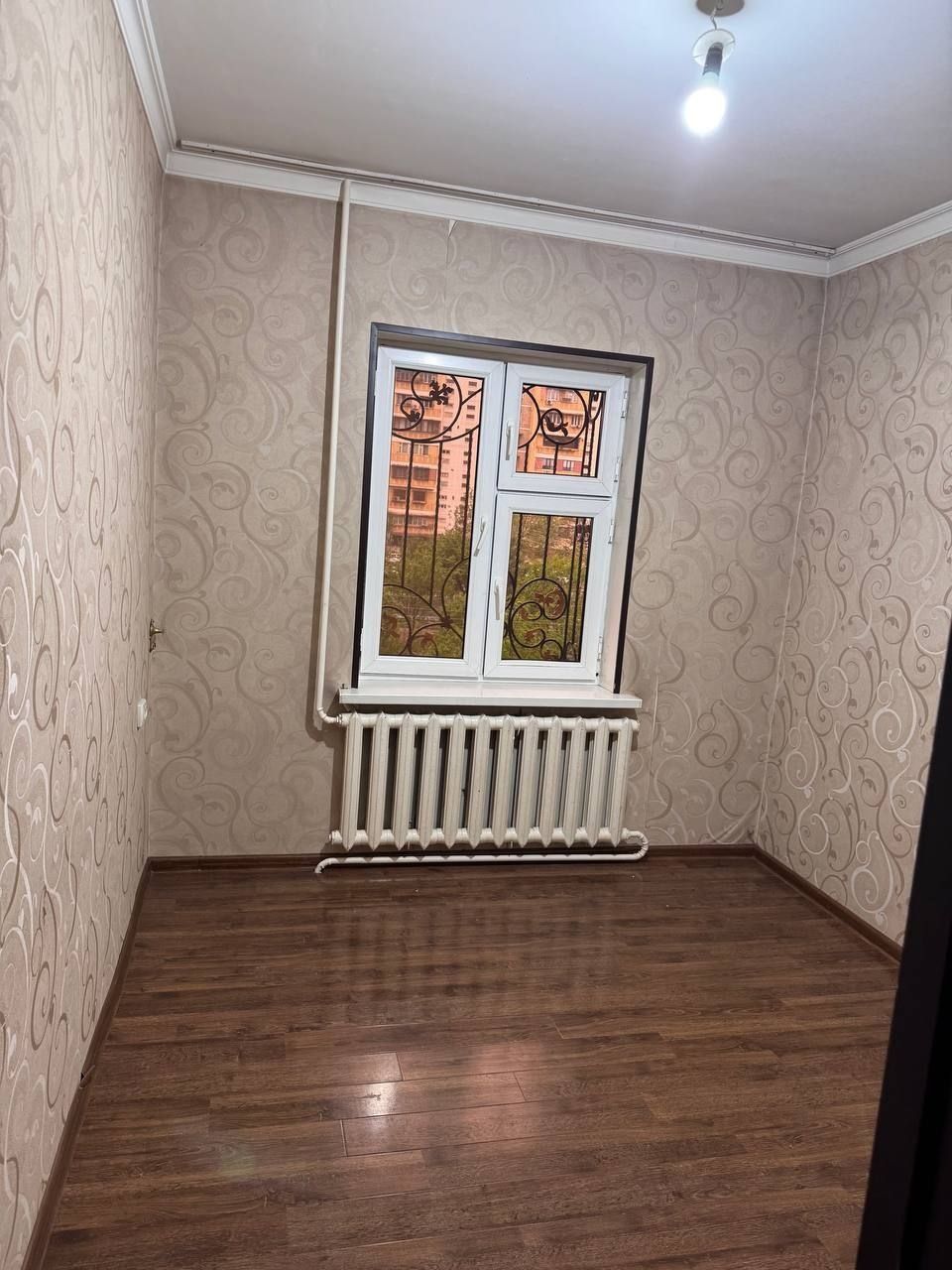 Срочный сдаётся квартира жарарик махалла 4 хоналий пустой 450$ оканчат