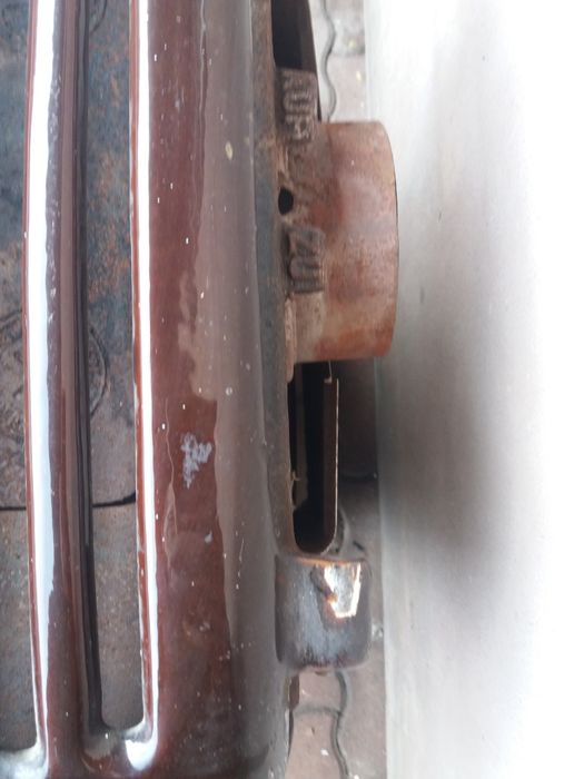 Vand soba nemțească pe lemne cu plita pentru gătit.