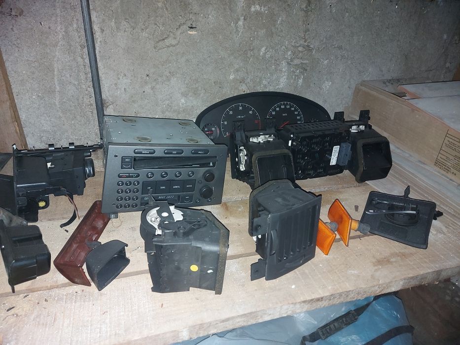 На части Opel Vectra 2.2 DTi, 2003