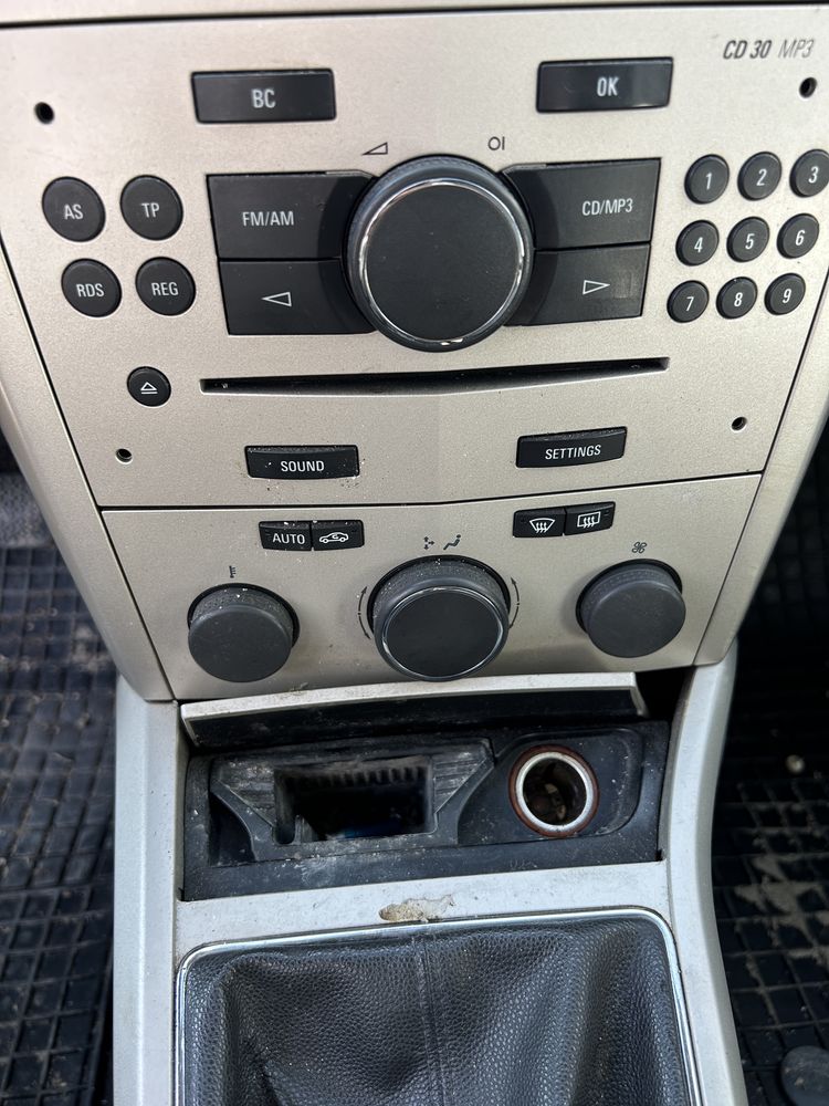 Panou ac, robineti aer conditionat/ clima opel astra h / zafira b