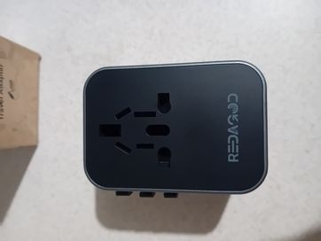 Travel adapter, Зарядно 4 x USB-A, 1 x USB-C