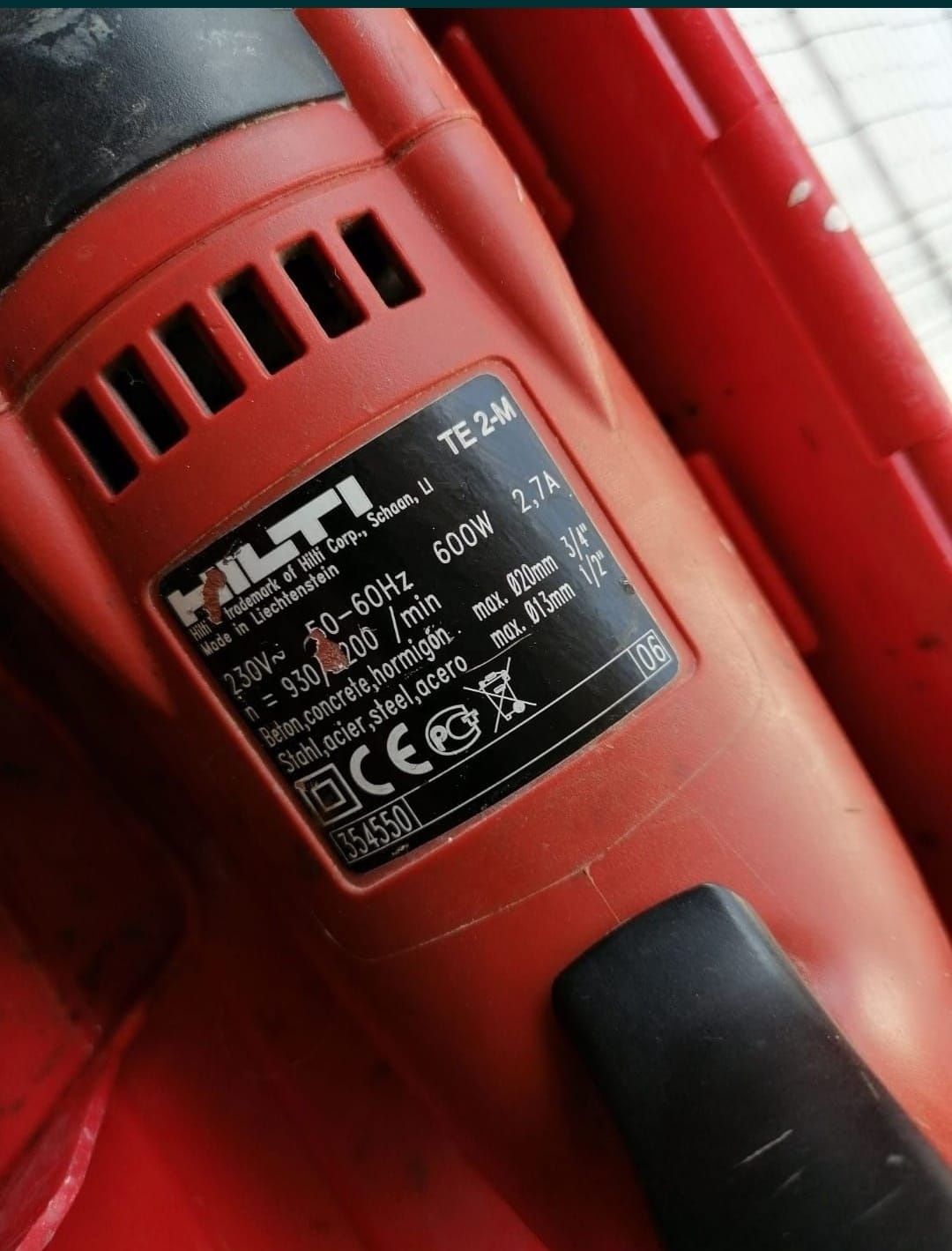 Hilti TE2M rotopercutor SDS Plus cu mandrina de schimb