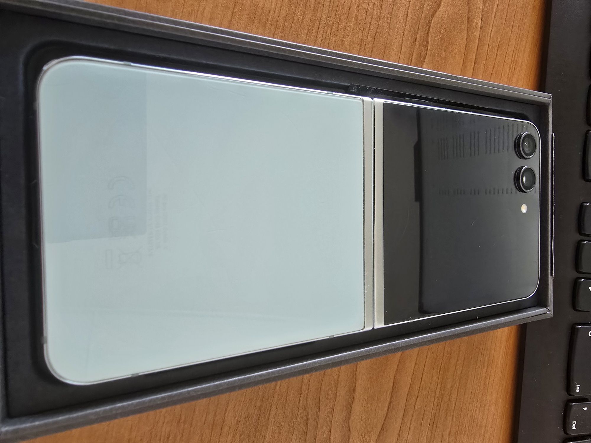 Samsung Z Flip5 256GB