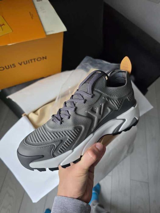 Adidasi LV Runner Tatic Sneaker