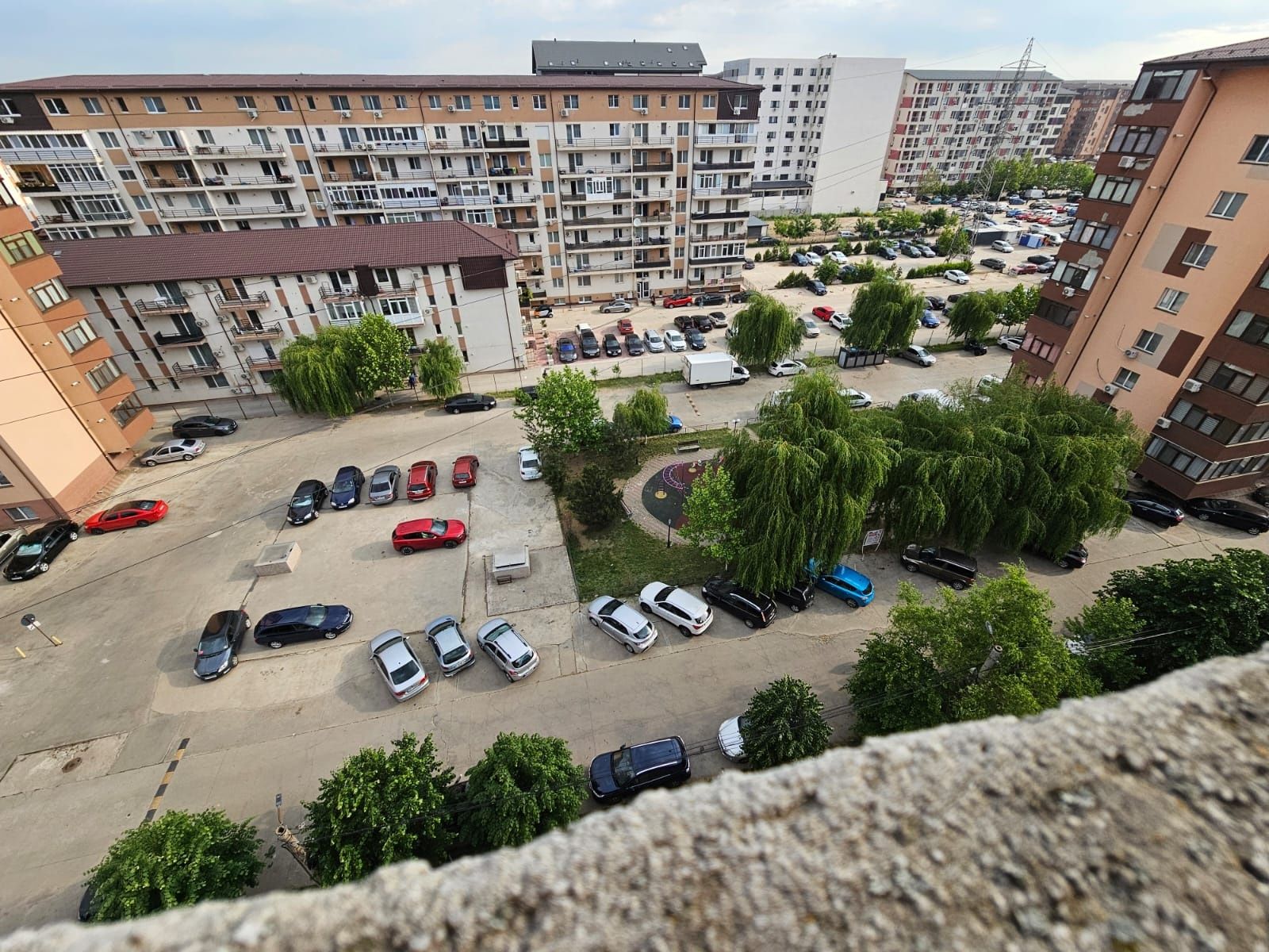 Vând apartament 3 camere Militari Residence str Tineretului