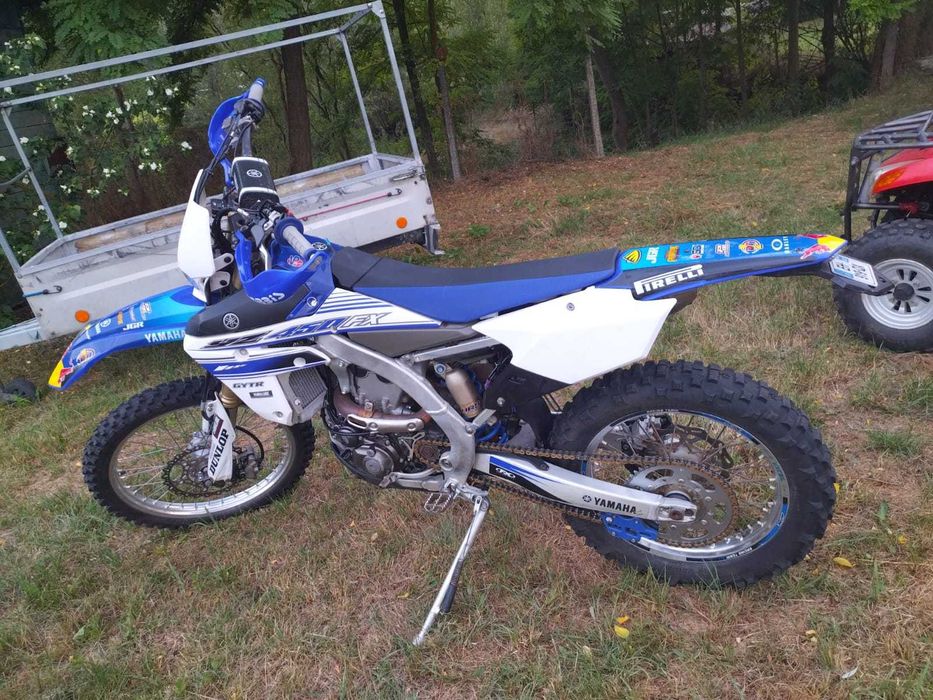 Motocicletă Yamaha