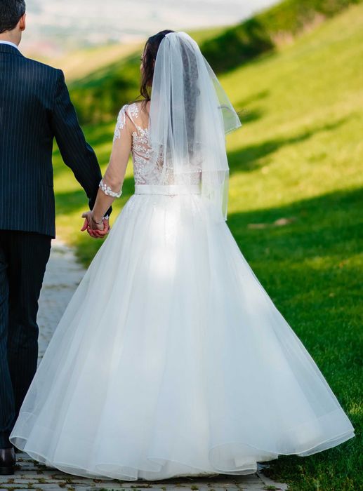 Vand rochie de mireasa