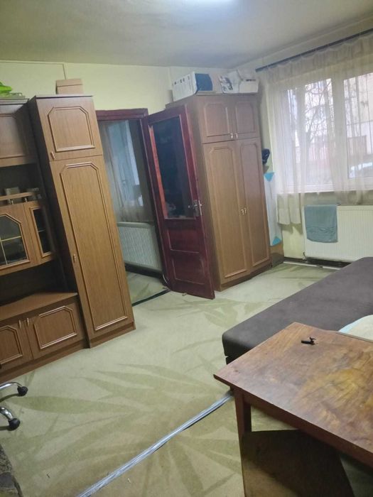 Vand apartament  2 camere,tip vagon