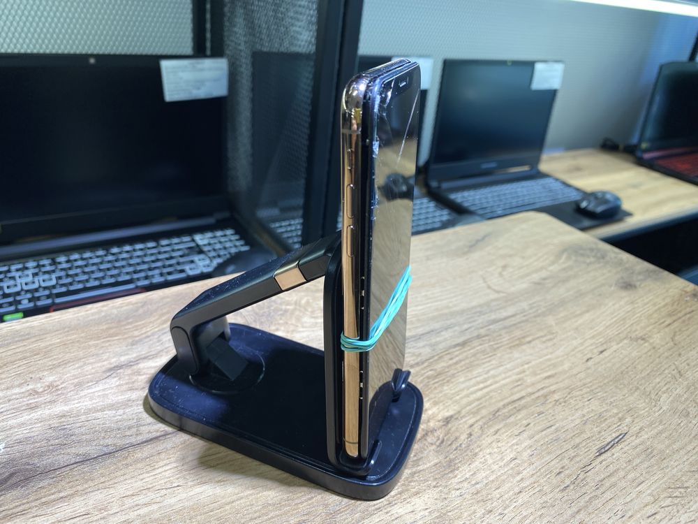 iPhone Xs, на запчасти, iCloud стоит, 777/А10