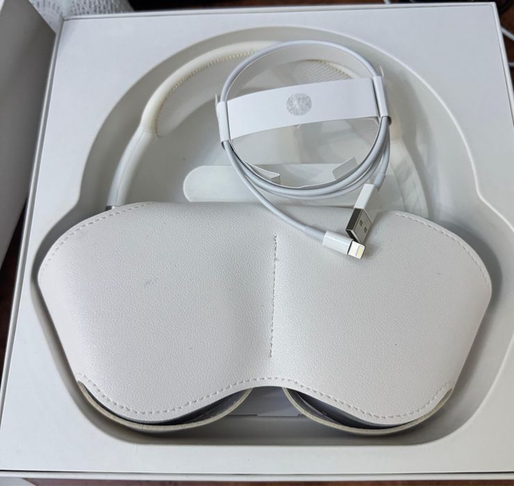 Airpods max 1 поколение