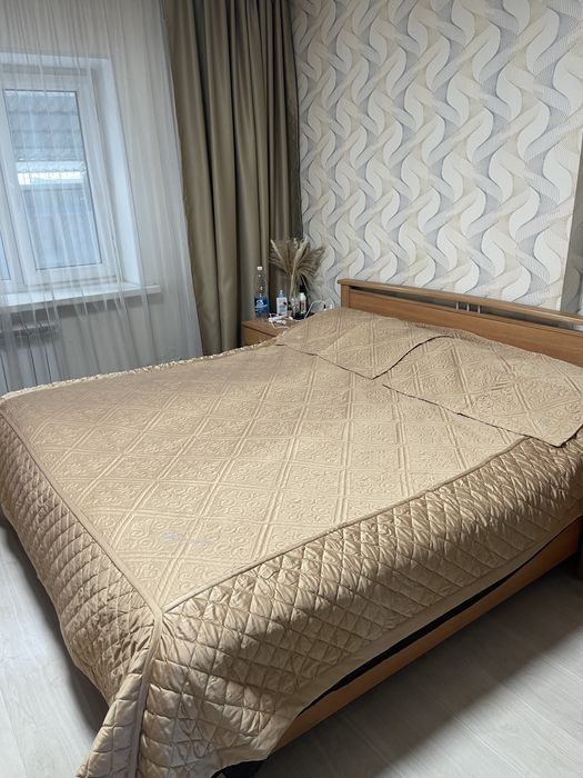 Покрывало на кровать 160 см новое