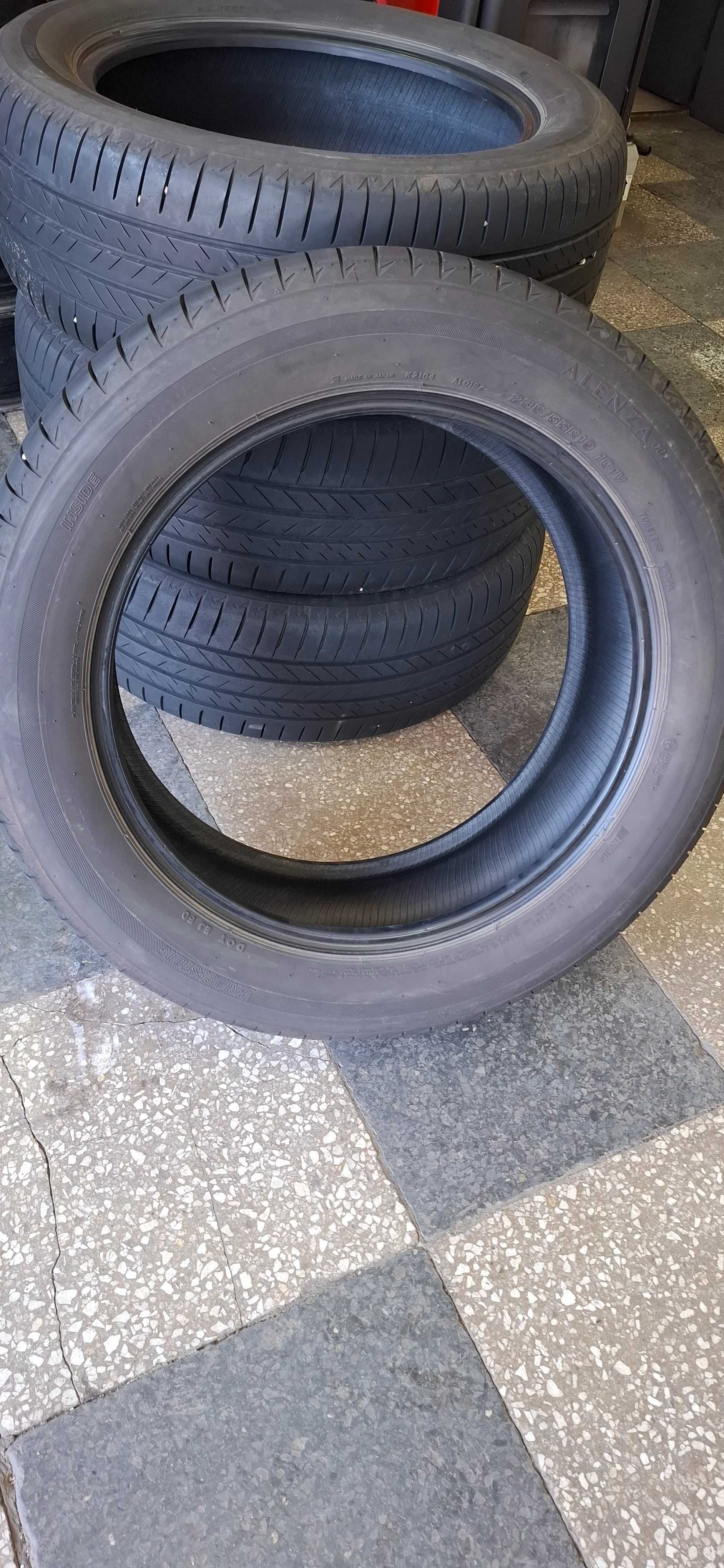 4бр. 235/55/19 Bridgestone 7mm грайфер, дот 22г. Безплатен монтаж