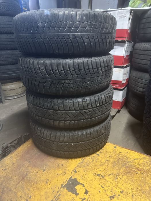 Roti de iarna complete Volkswagen 215/60/R16