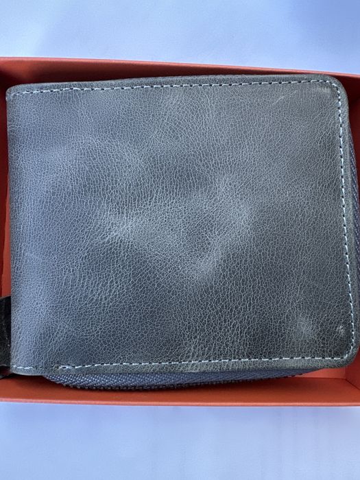 Нов кожен портфейл