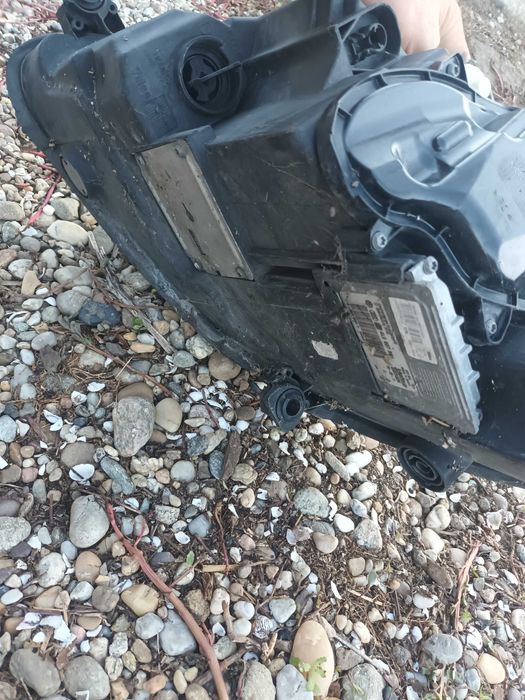 десен фар оборудван ксенон за сеат алтеа леон 09 - 15 SEAT ALTEA LEON