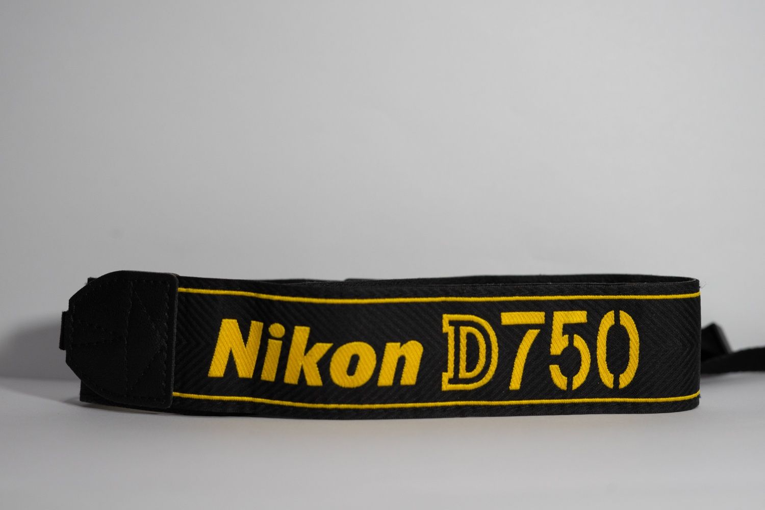 Vând Nikon D750 in stare foarte bună
