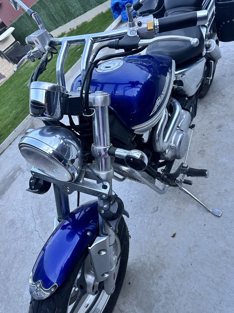 Suzuki Marauder 800
