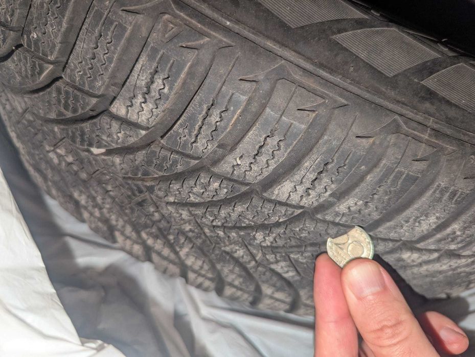 Зимни гуми 4бр. 205/60/R16 92H DOT 2017 със стоманени джанти