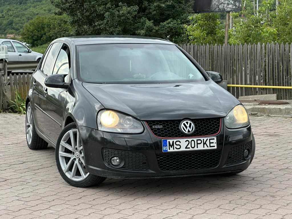 Vând urgent golf 5 Pachet GTI