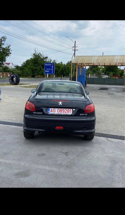 Vând Peugeot 206 CC