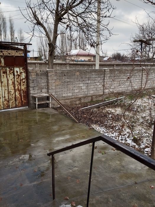 5 хона газ свет сув бор ошхона хаммом бор 10 сотихдан ошик ховли