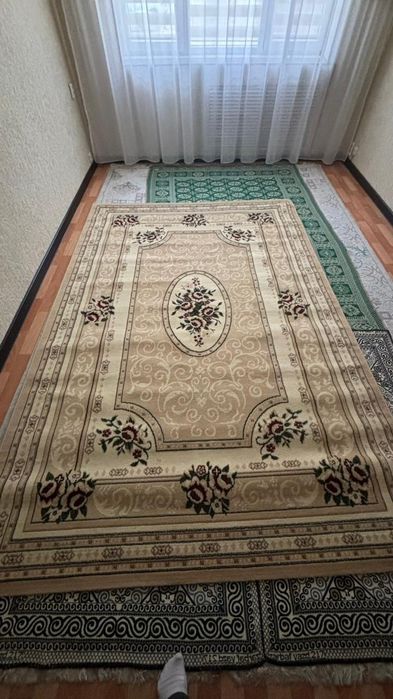 Продаётся ковер новый 2шт есть разный