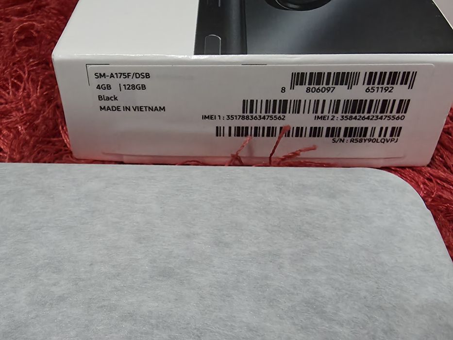 -Samsung A17-5G, Nou, Nefolosit, 128Gb, 4Ram, 0 cicluri incarcare, Sig