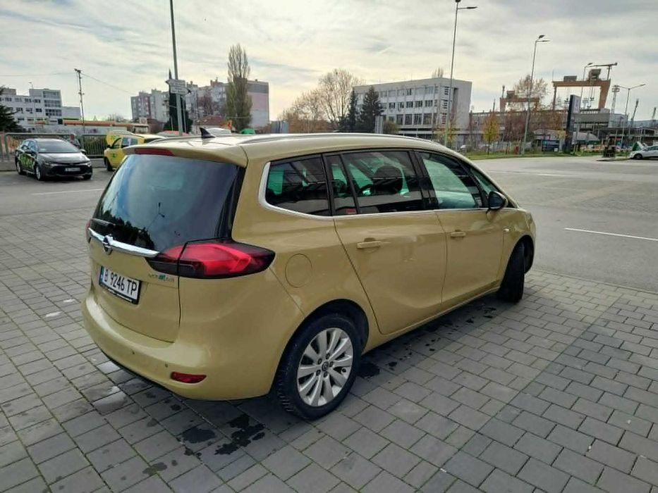Opel Zafira Tourer