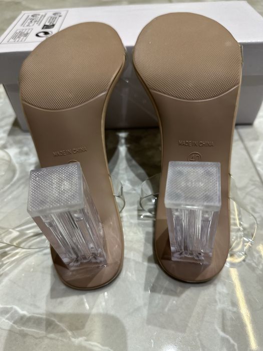 Сандали на ток Shein