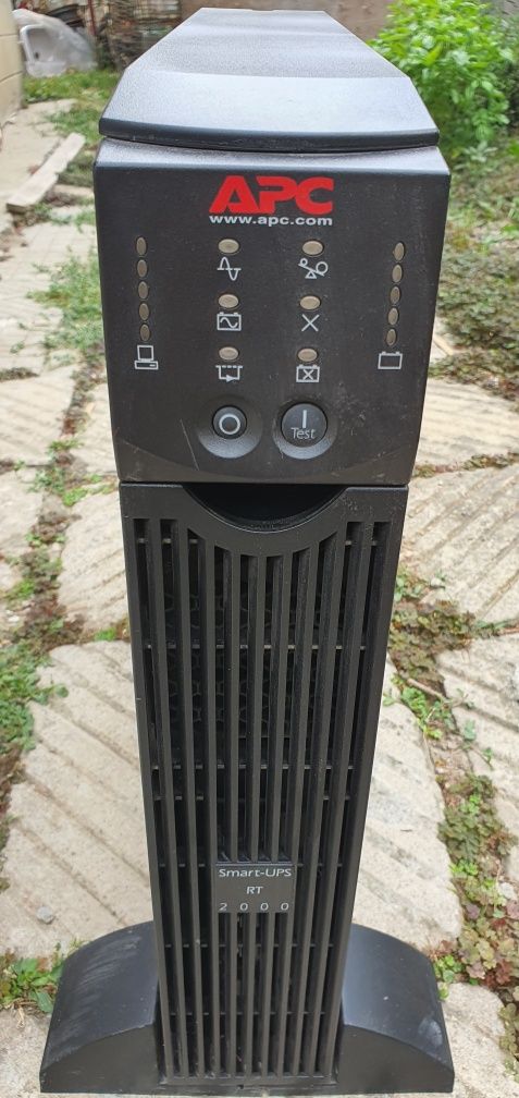 Smart-UPS APC RT 2000