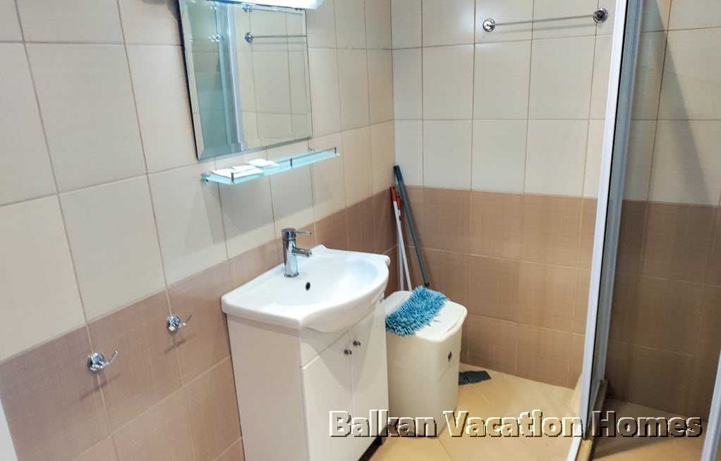 Продава се Тристаен апартамент в Бяла - 106 кв.м за 850 €/кв.м - Снимка #10