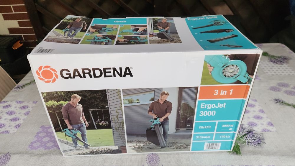 Aspirator electric pentru frunze Gardena ErgoJet 3000