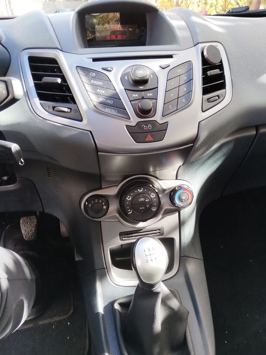 Vând Ford Fiesta 1.2 benzina 2010, euro 5