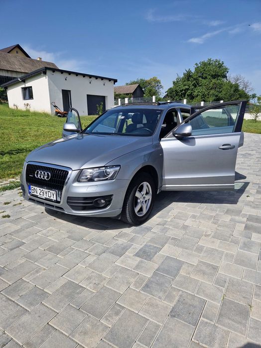 Audi Q5 S-line gri