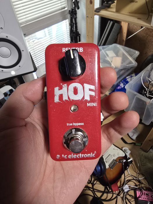 Педал за Ел китара reverb boss hof