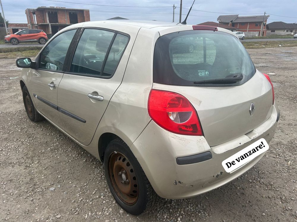 Vând Renault Clio 1.5DCI 2008