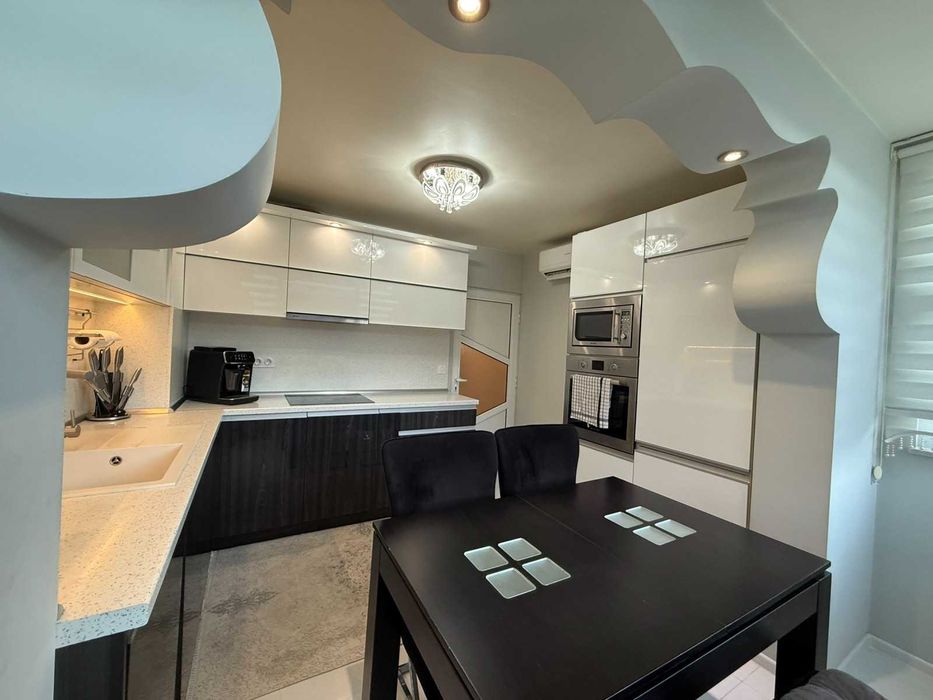 Продава се Двустаен апартамент в Шумен, Боян Българанов 1 - 68 кв.м за 1913 €/кв.м - Снимка #5