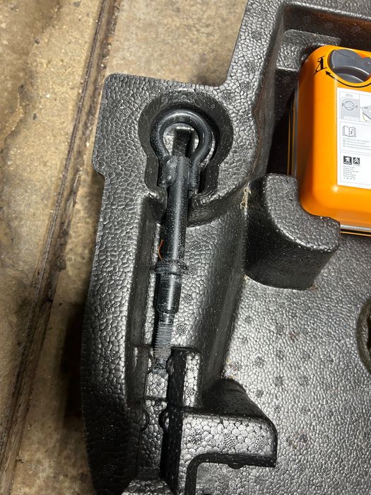 Компресор с пяна за резервна гума Пежо 208