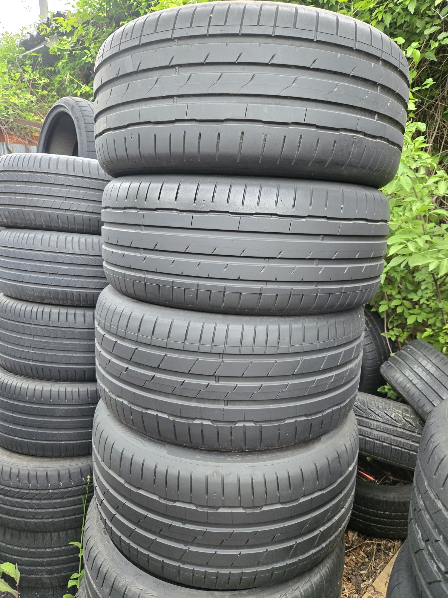 285 40 19 и 255 45 19 Hankook летни.