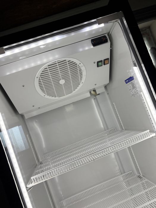 Vitrina frigorifica bauturi / lactate