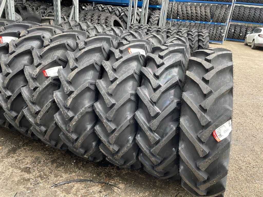 Anvelope 12.4-28 noi marca ALLIANCE pentru tractor U445