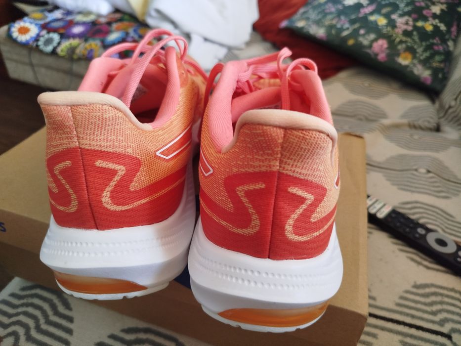 Adidași asics gel plus 14