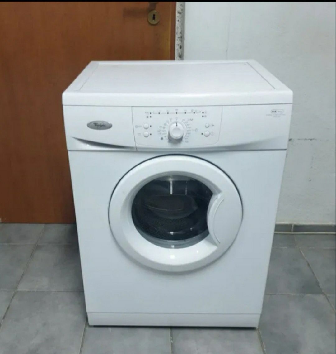 Masina de spălat rufe Whirlpool  awoc/d 57100
